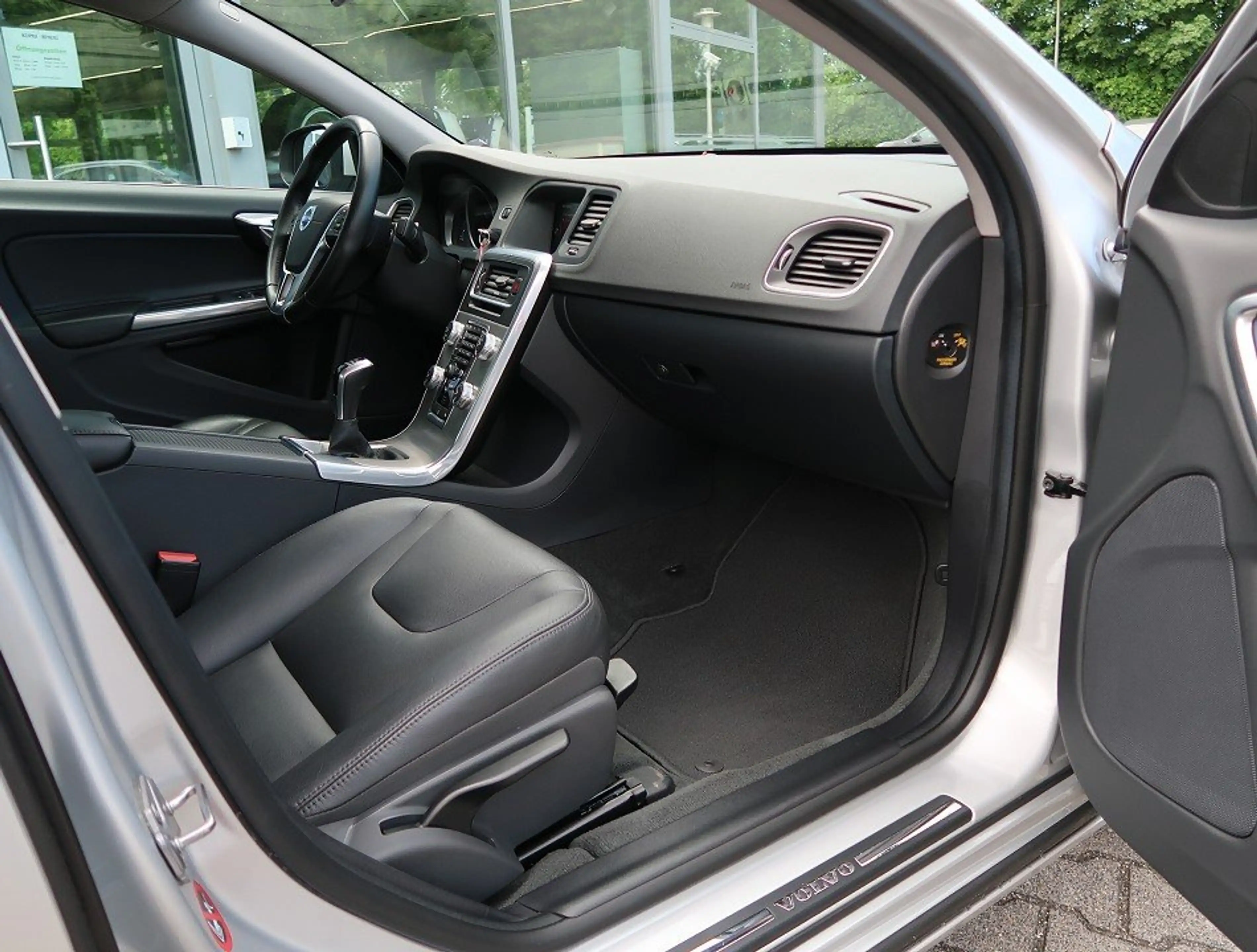 Volvo S60 *Liebhabergepflegter Topzustand*viele Extras* Mome — photo 28