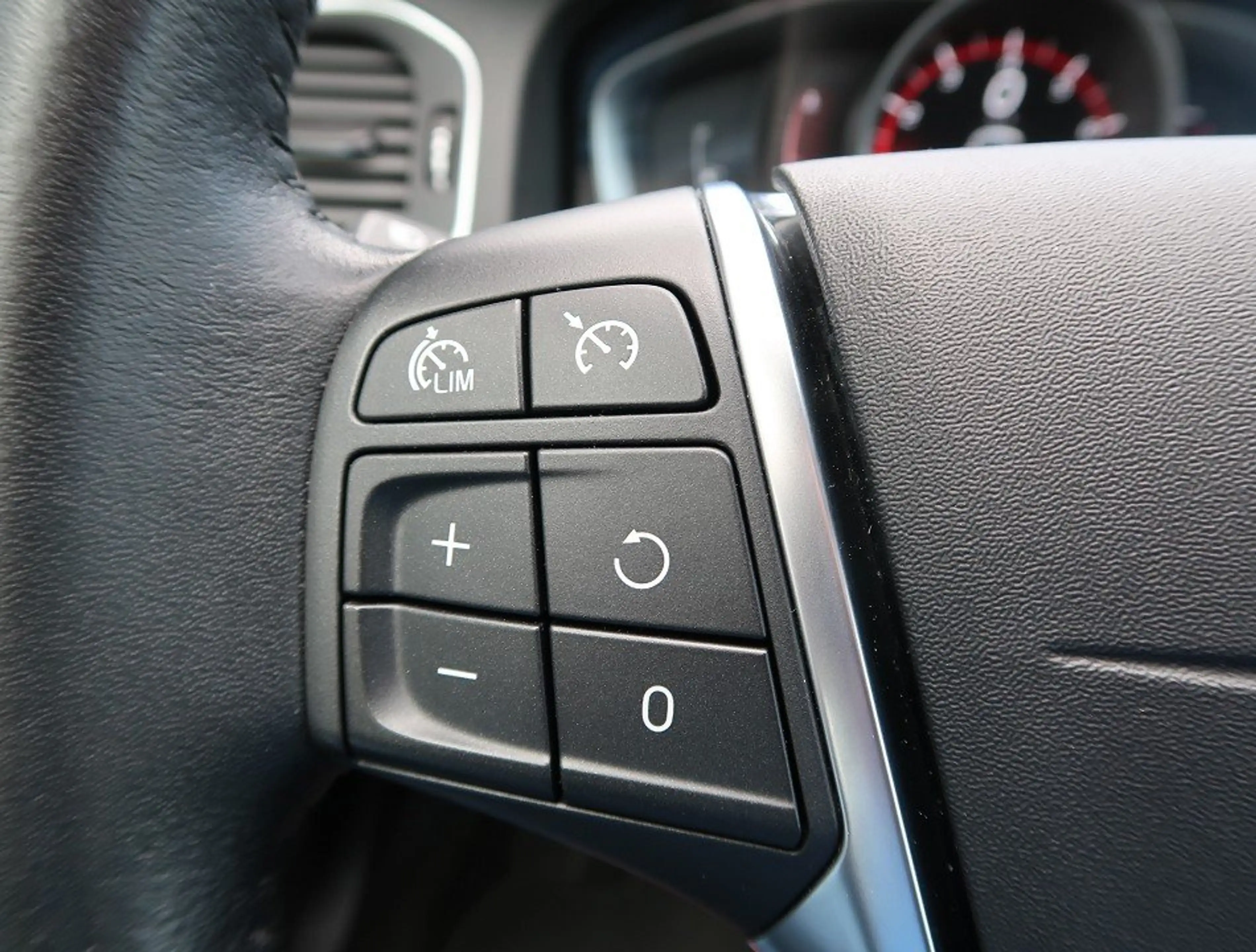 Volvo S60 *Liebhabergepflegter Topzustand*viele Extras* Mome — photo 15