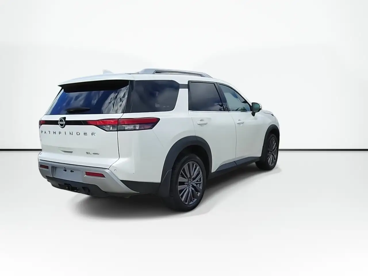 Nissan Pathfinder снимка Nissan Pathfinder