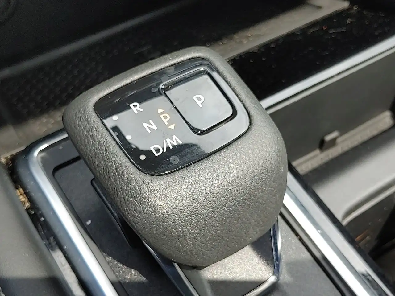 Nissan Pathfinder снимка Nissan Pathfinder