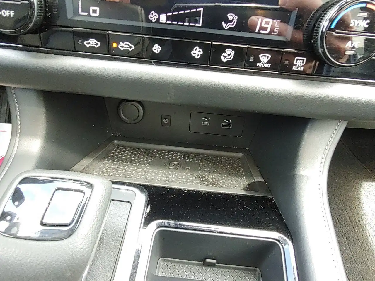 Nissan Pathfinder снимка Nissan Pathfinder