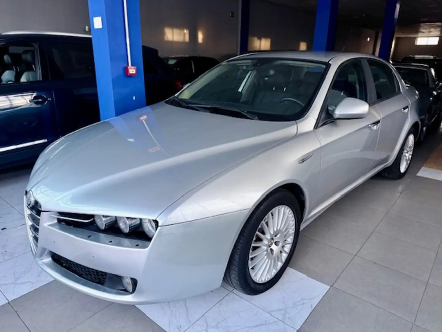 Alfa Romeo 159 1.9JTD Selective 150 Gris - 1