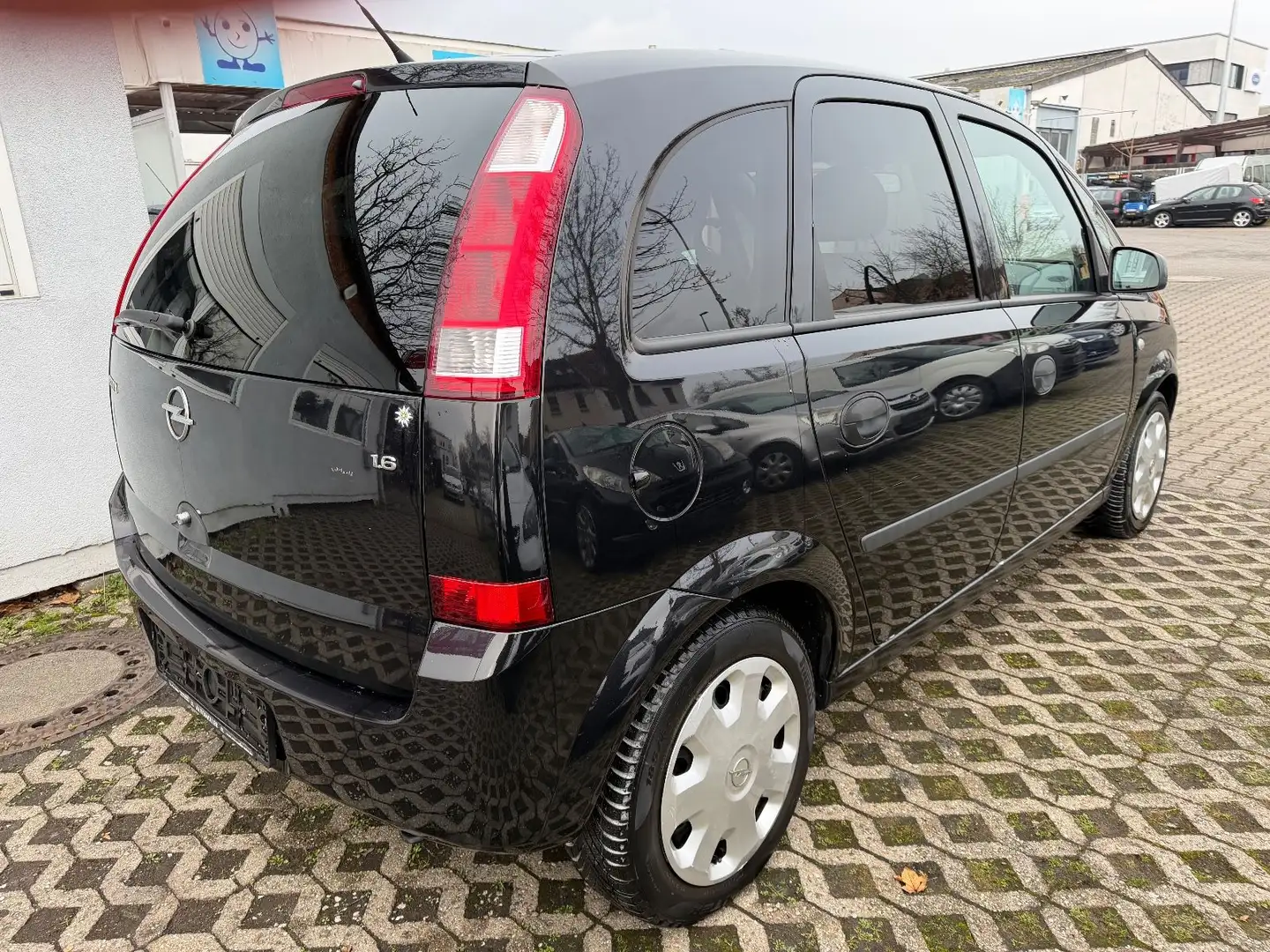 Opel Meriva A 1.6 16v mit 1. Vorbesitzer HU 7/27 Schwarz - 2