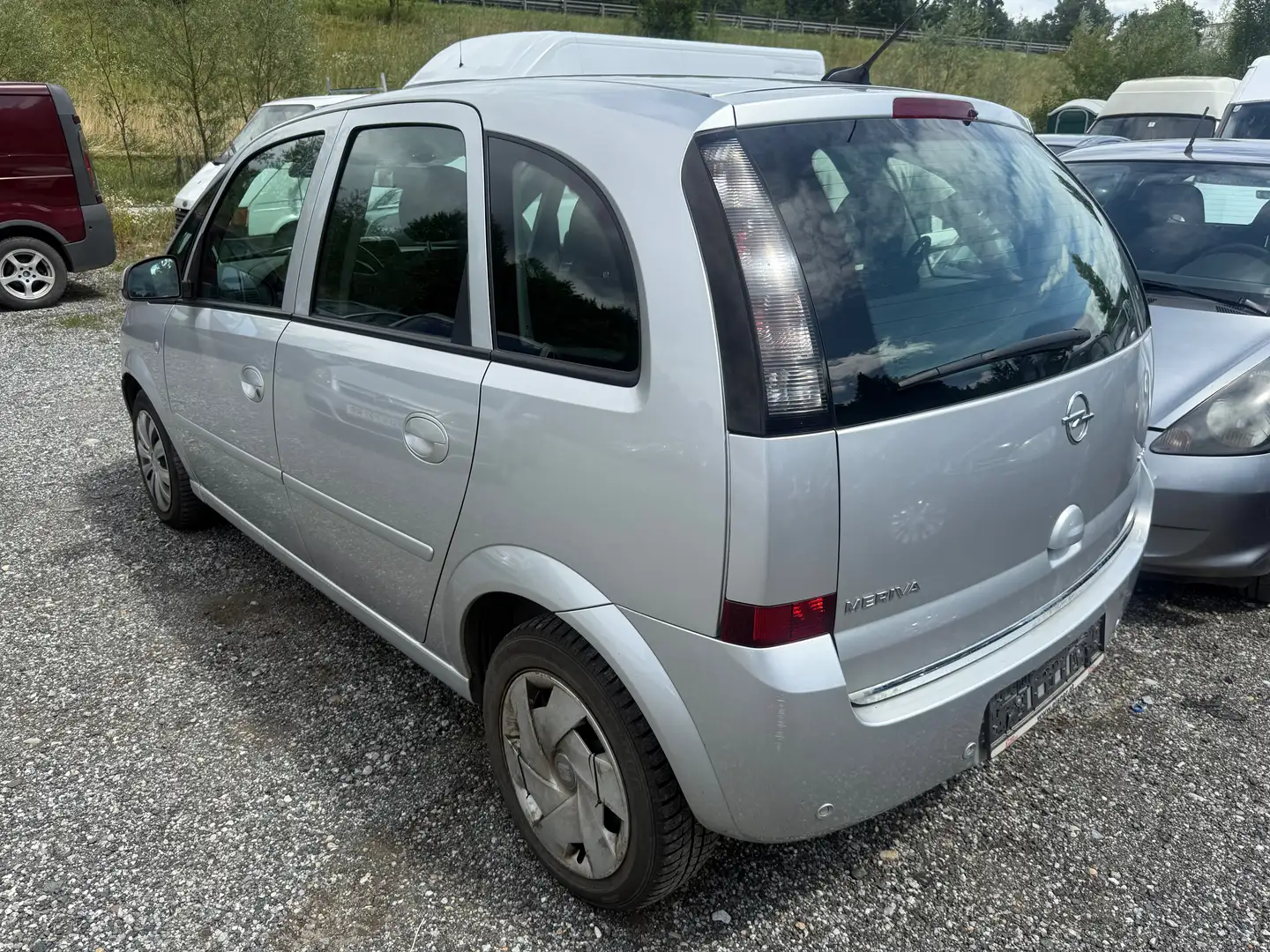 Opel Meriva 1,6 16V klimatronik euro 4 Silber - 2