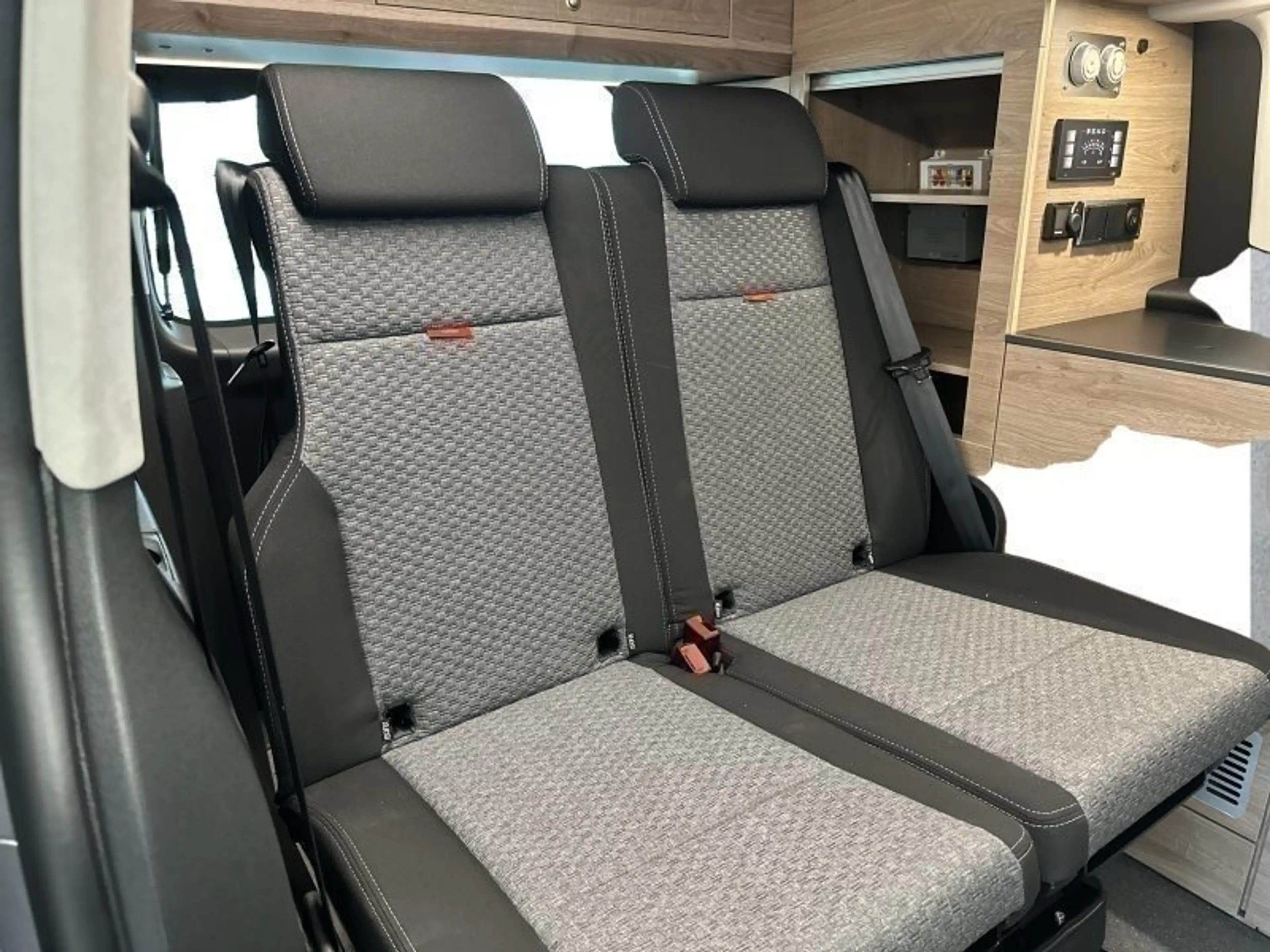 Citroen Holidays BlueHDi 180 M — photo 14