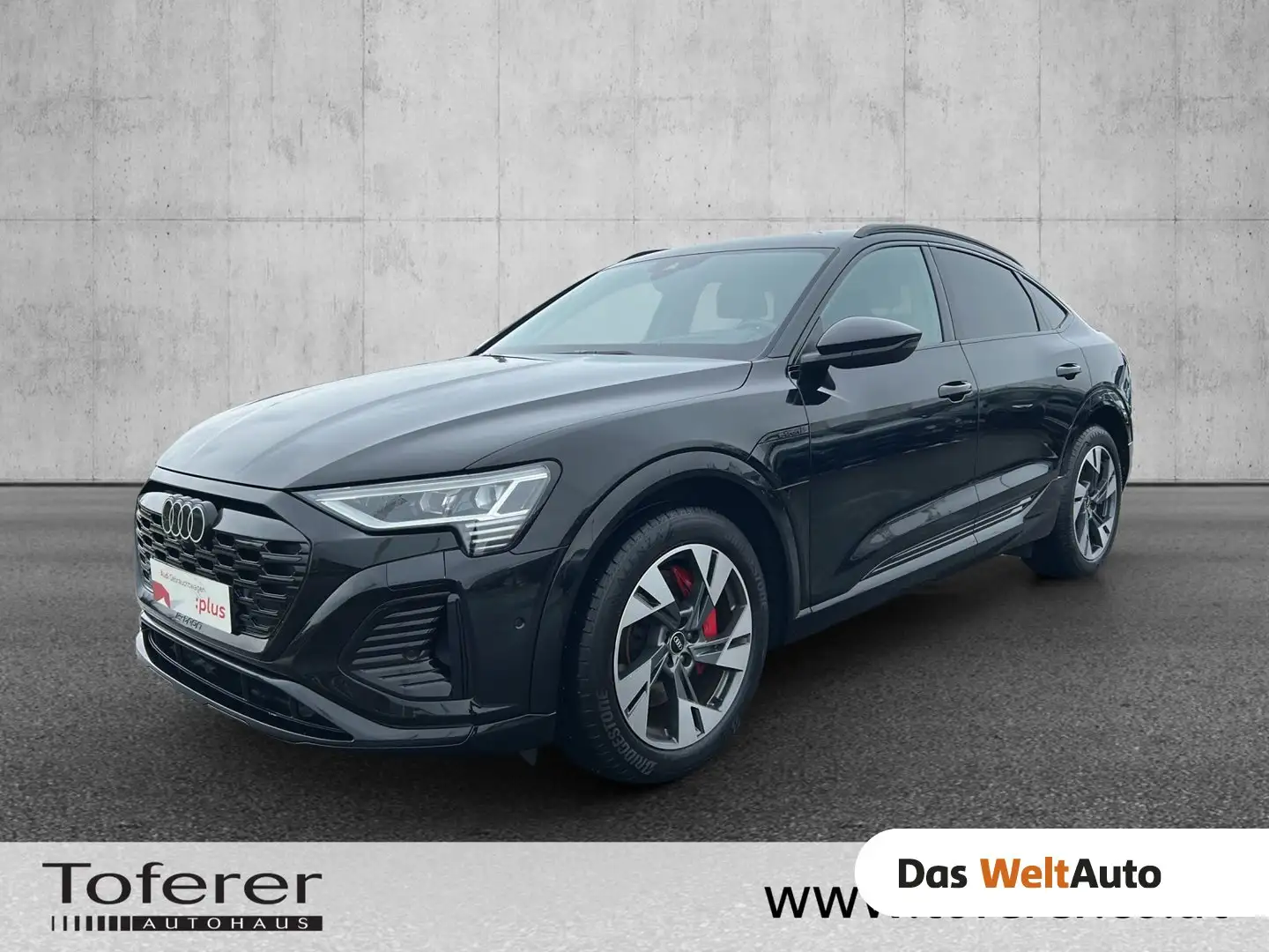 Audi Q8 55 e-tron quattro S line Schwarz - 1