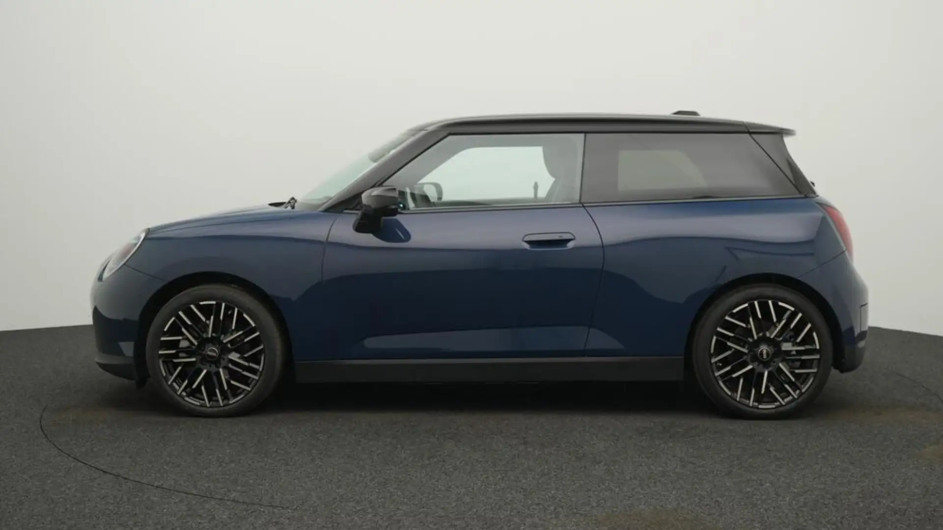 MINI Cooper SE Favoured Trim Bleu - 2