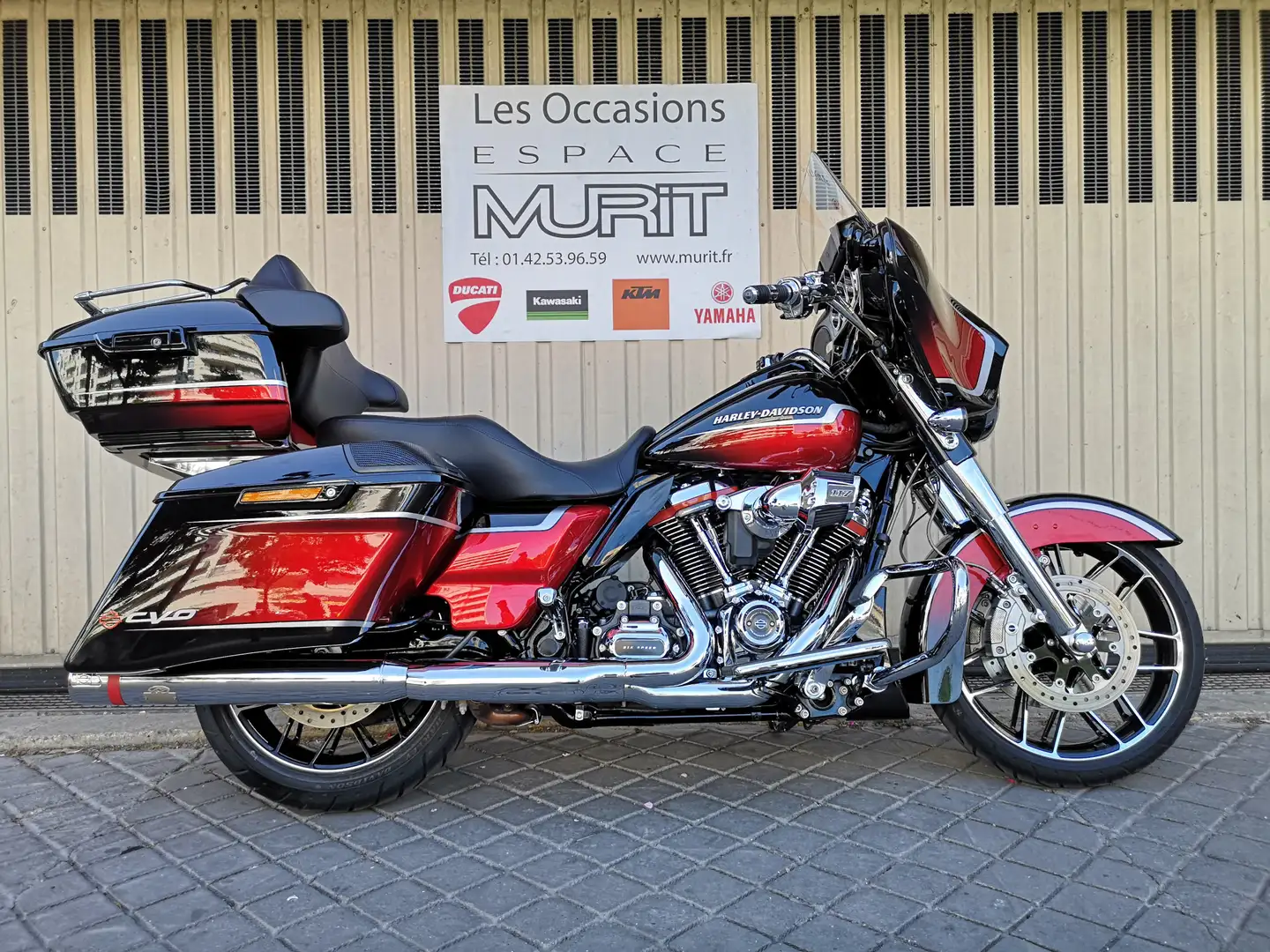 Harley-Davidson Street Glide Noir - 1