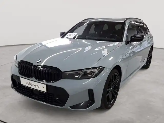 BMW 3 Series view 2