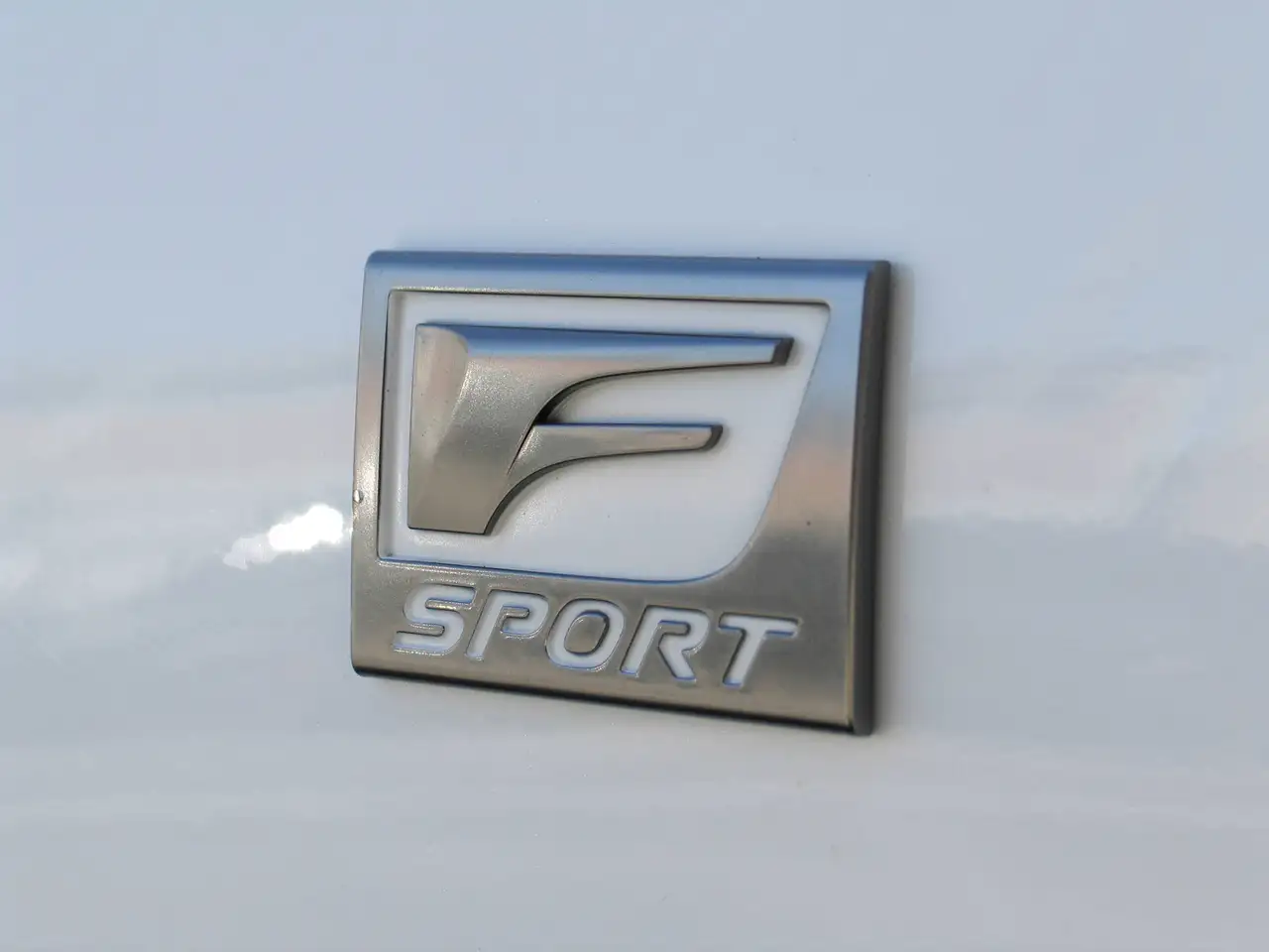 Lexus IS снимка Lexus IS