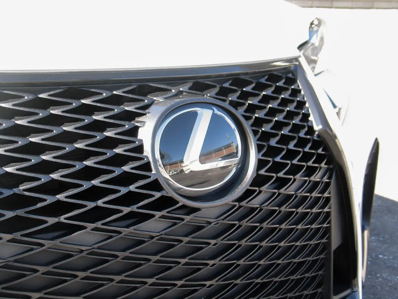 Lexus IS снимка Lexus IS