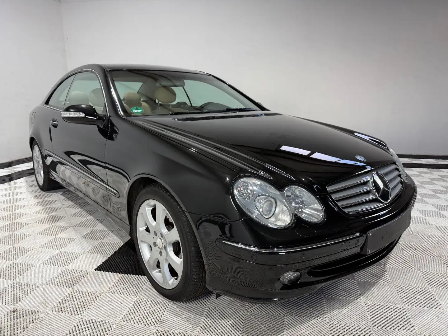 Mercedes-Benz CLK 320 AVANTGA.°DESIGNO°Keyless°Standheiz.°AHK Negro - 2