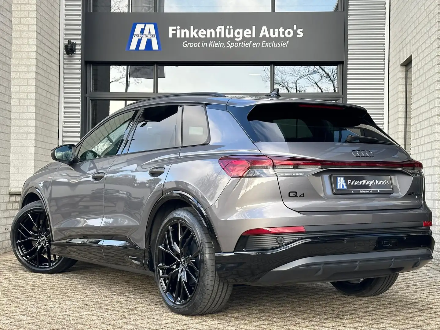 Audi Q4 e-tron 45 Quattro S-line BTW Optiek-zwart + |Matrix |21in Gris - 2
