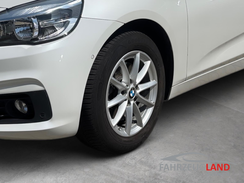 BMW 218 Gran Tourer d Advantage 7 Sitzer Navi Automatik Si — photo 6