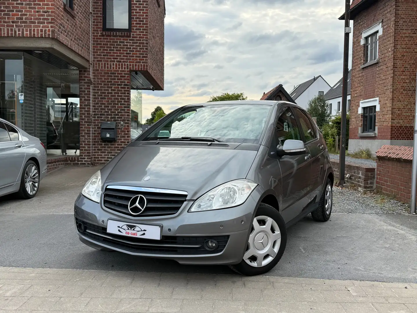 Mercedes-Benz A 160 BlueEFFICIENCY // 1'STE EIGENAAR // AIRCO // Grigio - 1