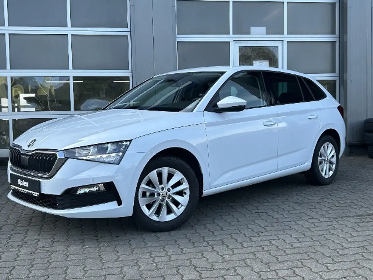 Skoda Scala Ambition Shz PDC LED-Scheinwerfer DAB Weiß - 1