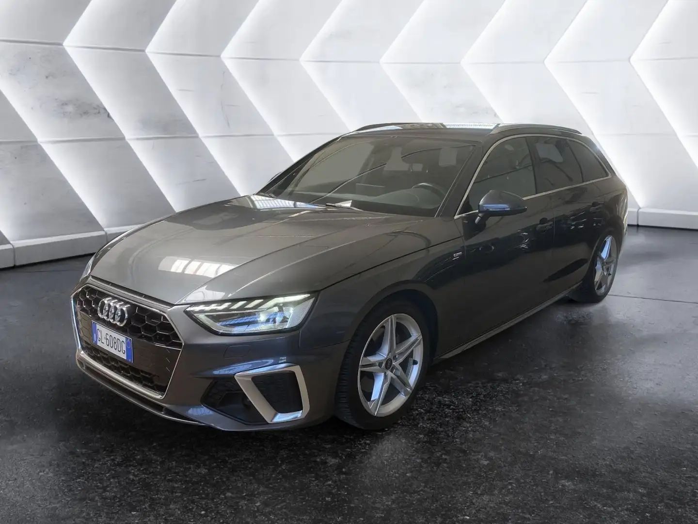 Audi A4 Avant 35 TDI/163 CV S tronic S line edition Grigio - 1