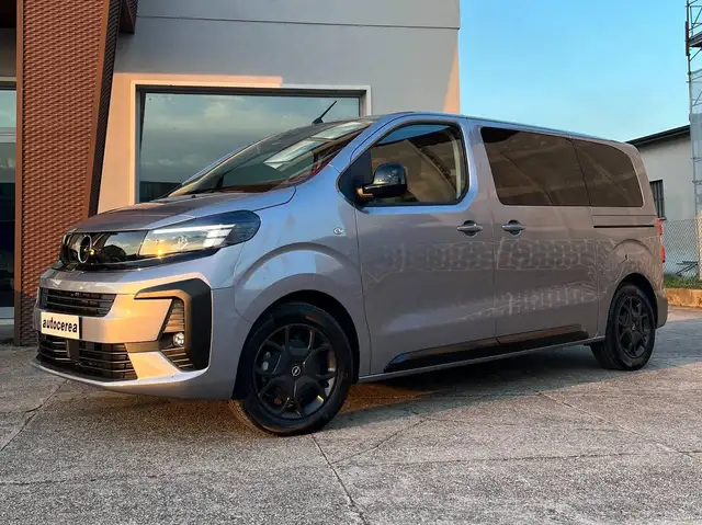 Opel Zafira Life 2.0 BlueHDI 180 CV - AT8 - 9 POSTI - KM 12.500