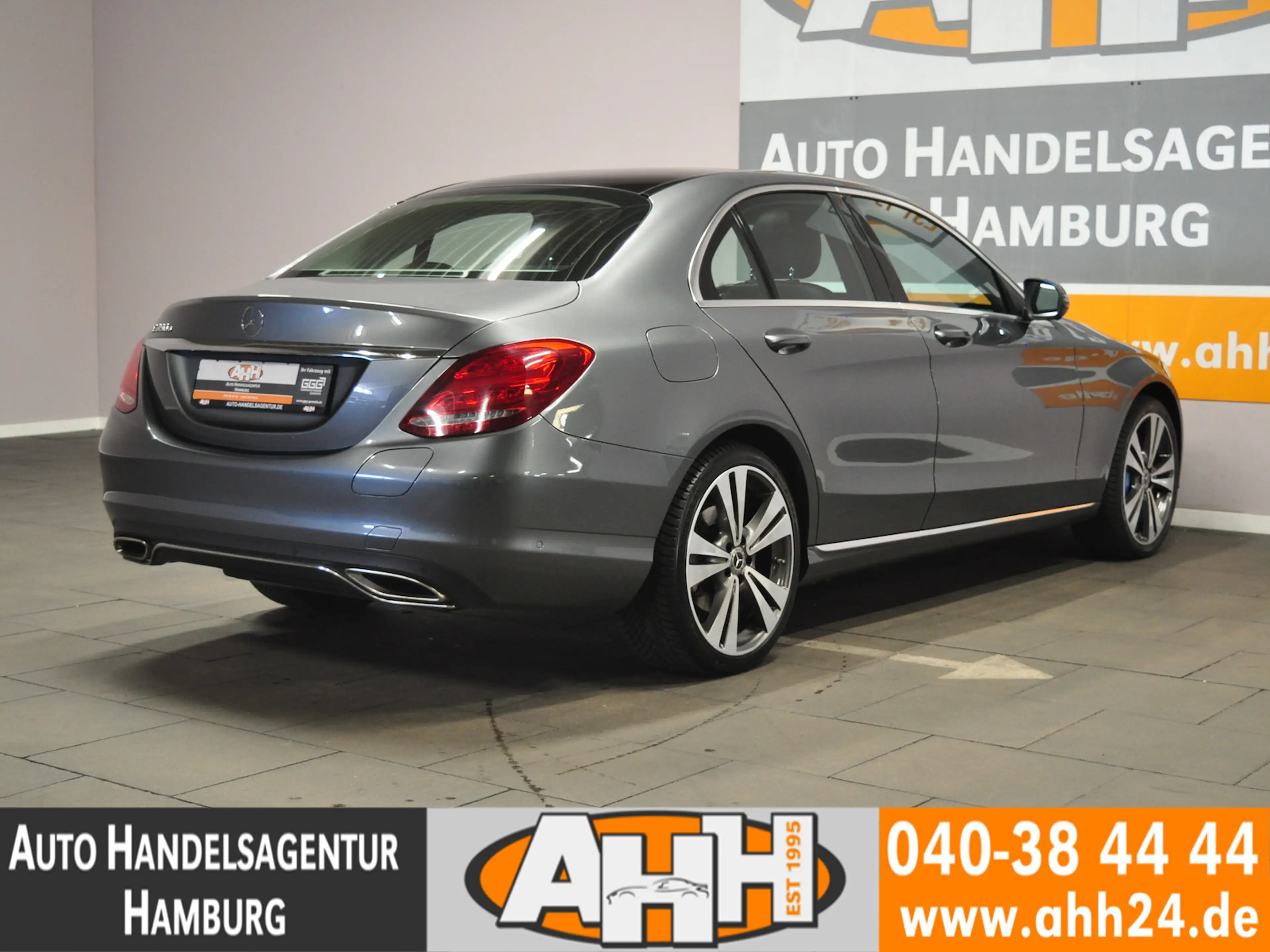 Mercedes-Benz C 350 e PANO|AIRMATIC|360|MEMORY|COMAND|LED|19Z! — photo 4