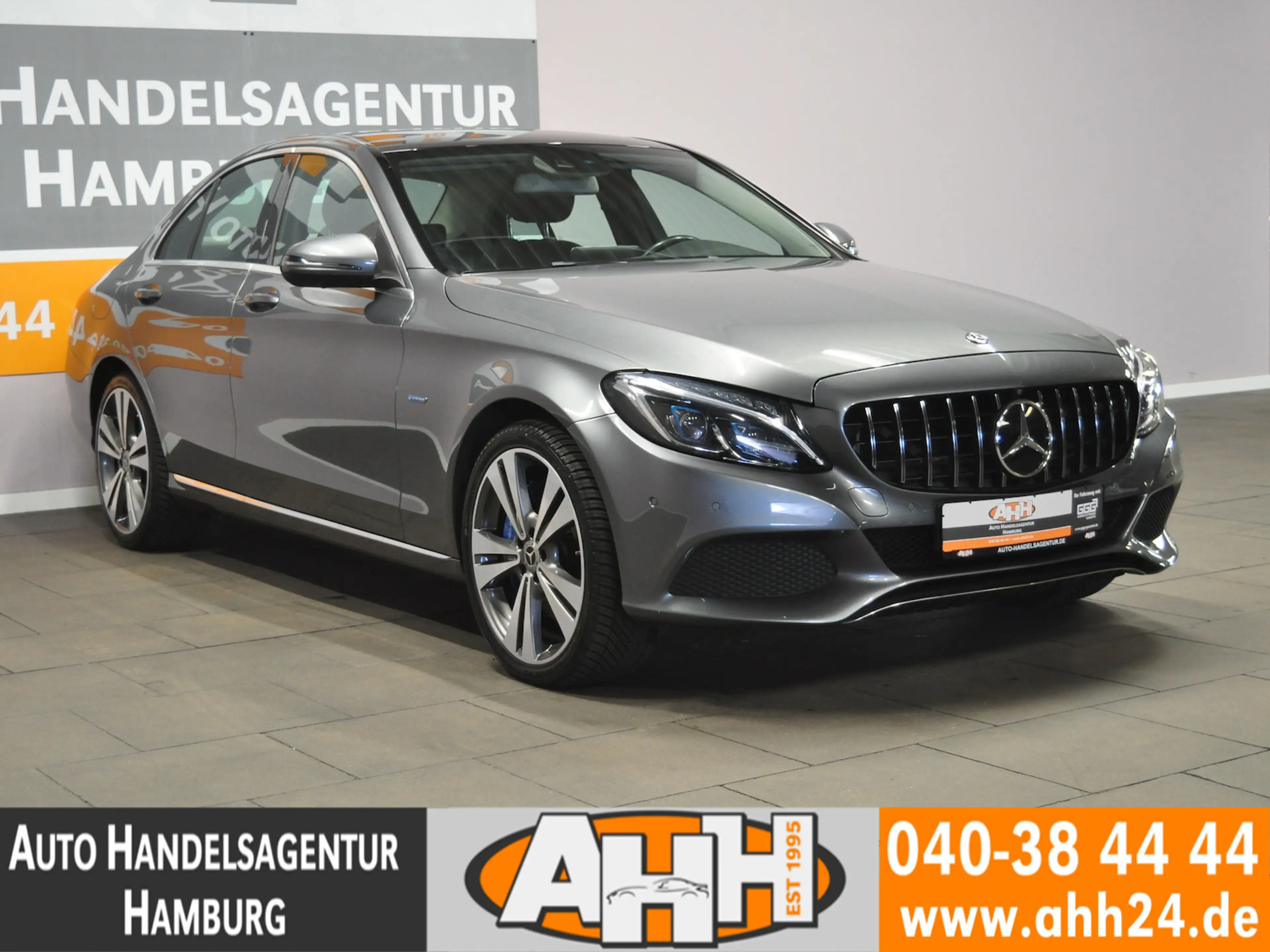 Mercedes-Benz C 350 e PANO|AIRMATIC|360|MEMORY|COMAND|LED|19Z! — photo 2