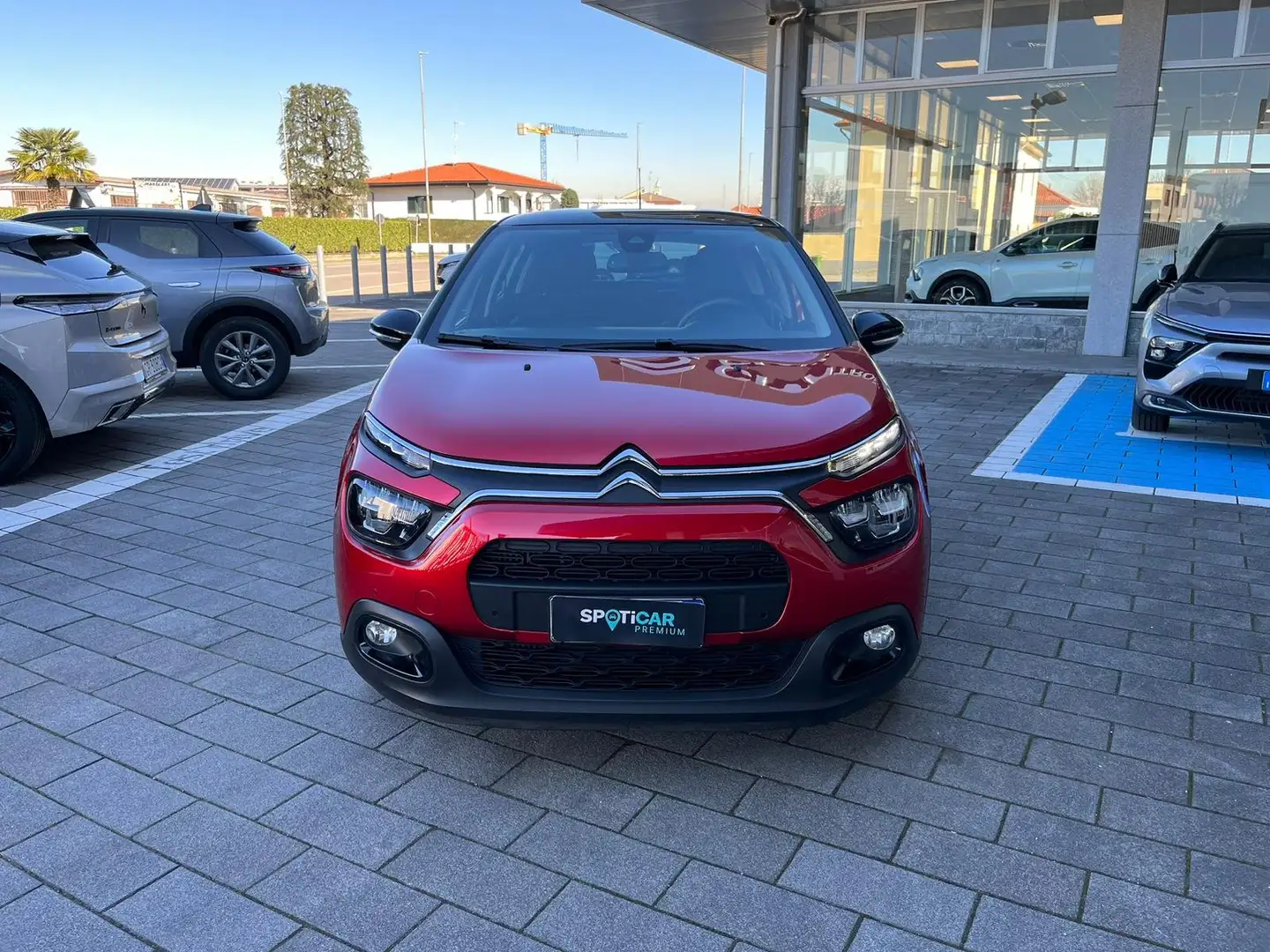 Citroen C3 1.2 PureTech 110cv EAT6 SHINE USATO GARANTITO Rood - 2