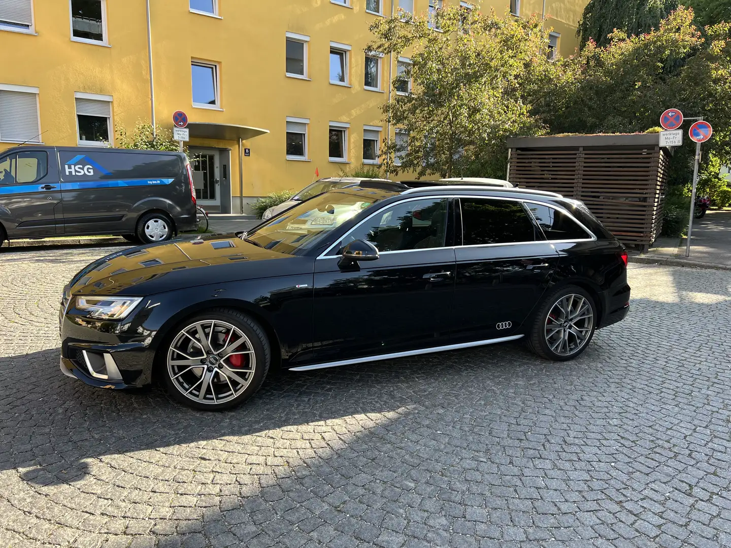 Audi A4 40 TDI quattro sport 3xS line STHZG ACC sport Schwarz - 1