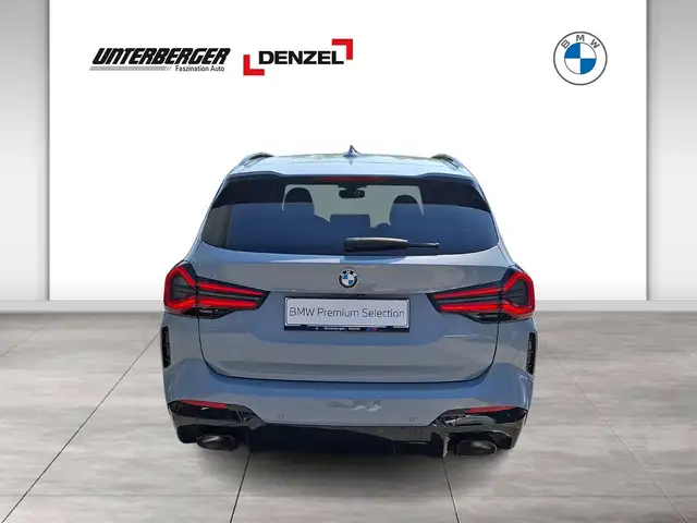 BMW X3 view 4
