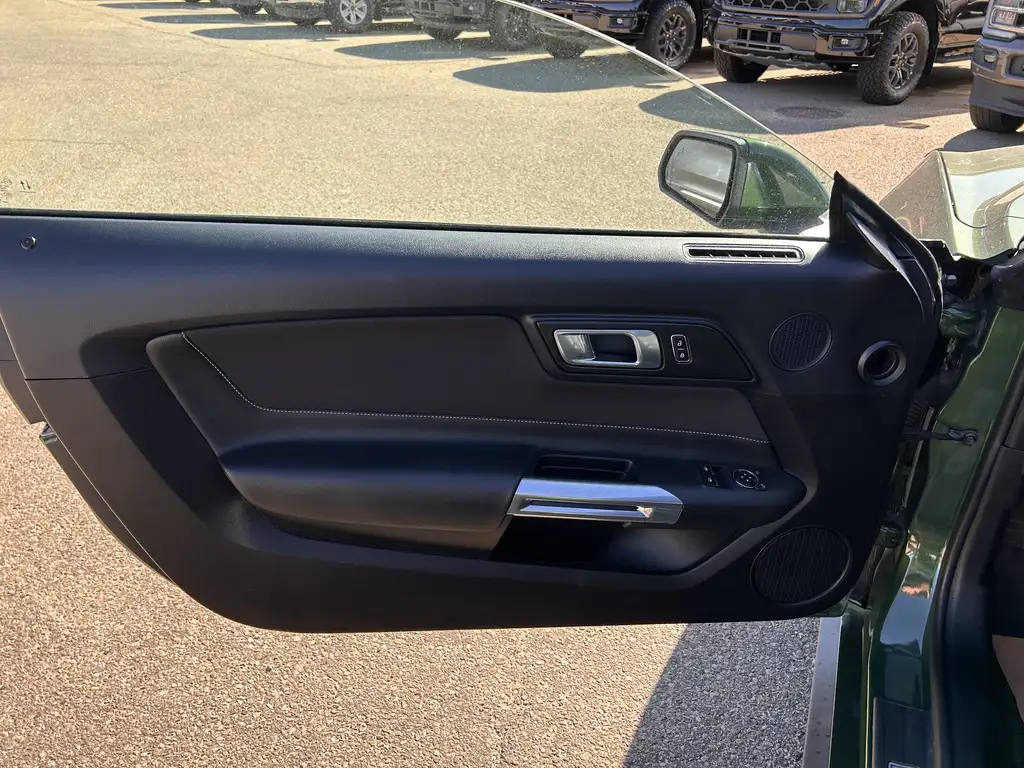 2022 Ford Mustang Fastback GT | Performace Pkg | Rear Cam | Parking Sensors — photo 5