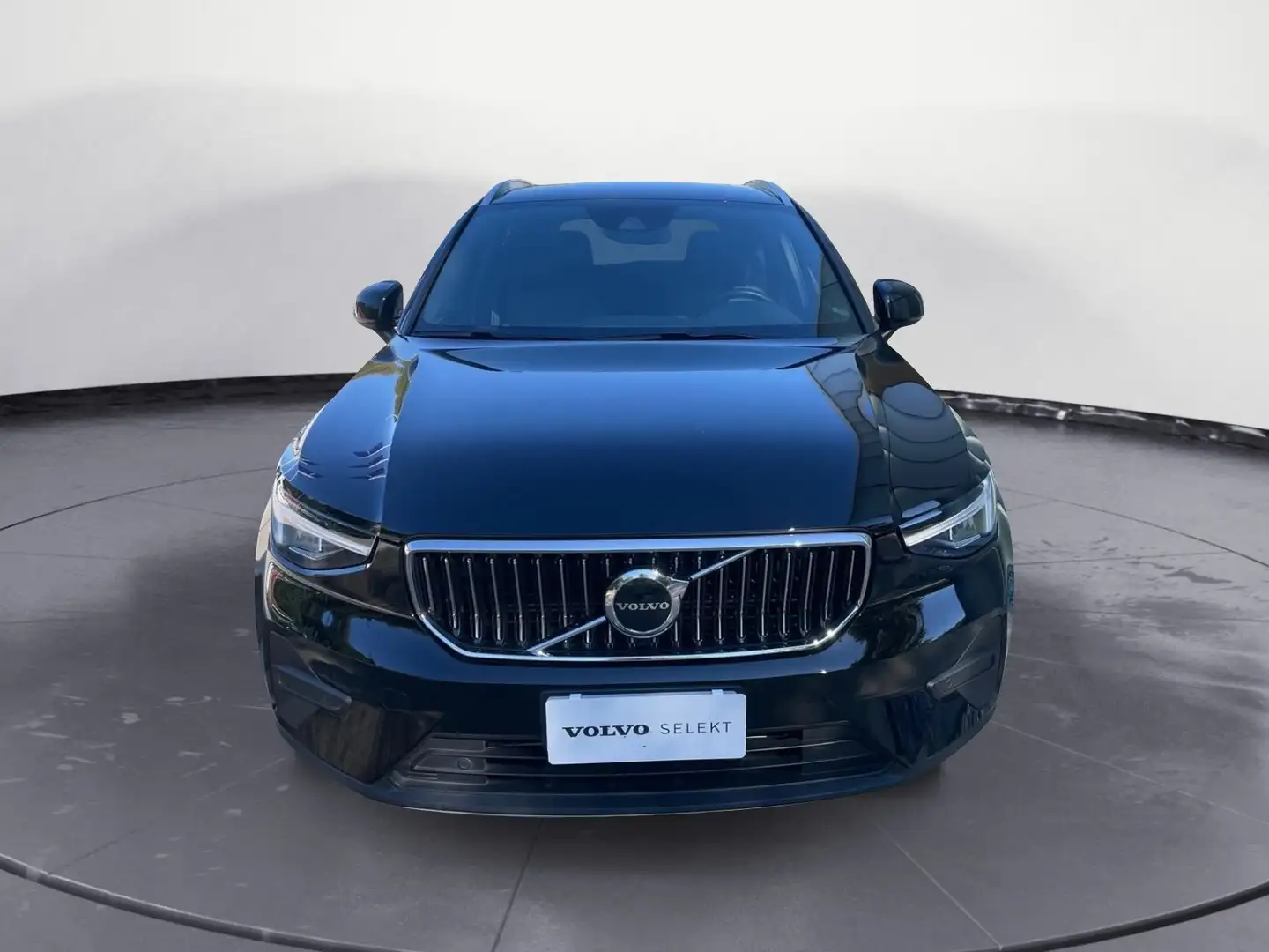 Volvo XC40 XC40 T4 Recharge Plug-in Hybrid automatico Core Grigio - 2