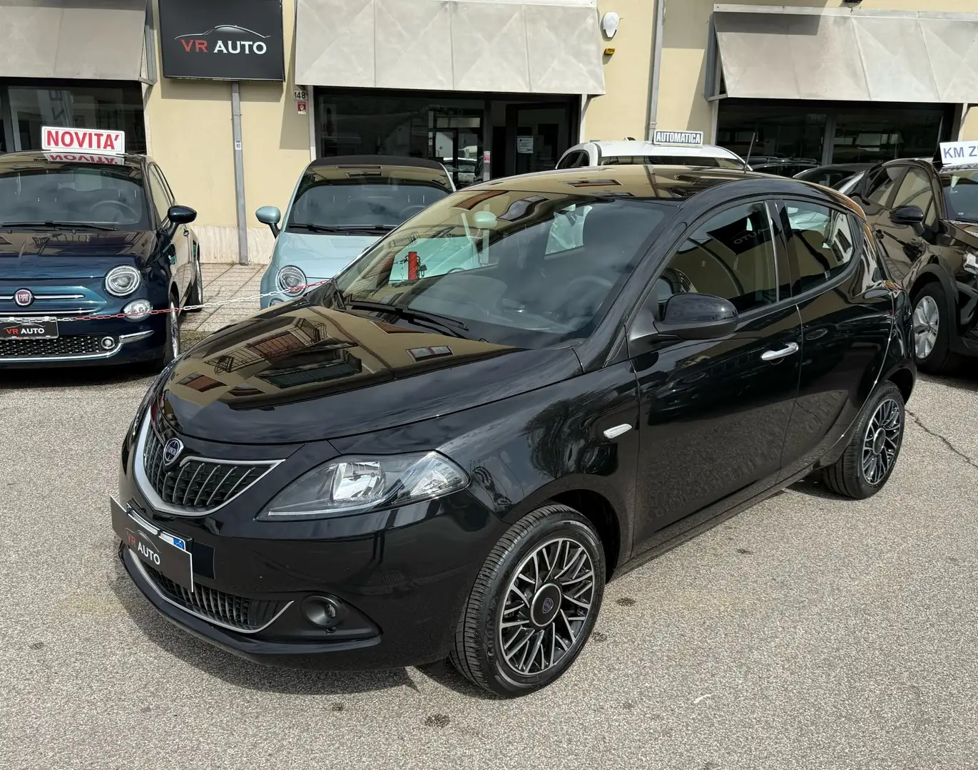 Lancia Ypsilon HYBRID 1.0 70 CV S&S PLATINO/NEOPATENT/PROMO FIN Nero - 1