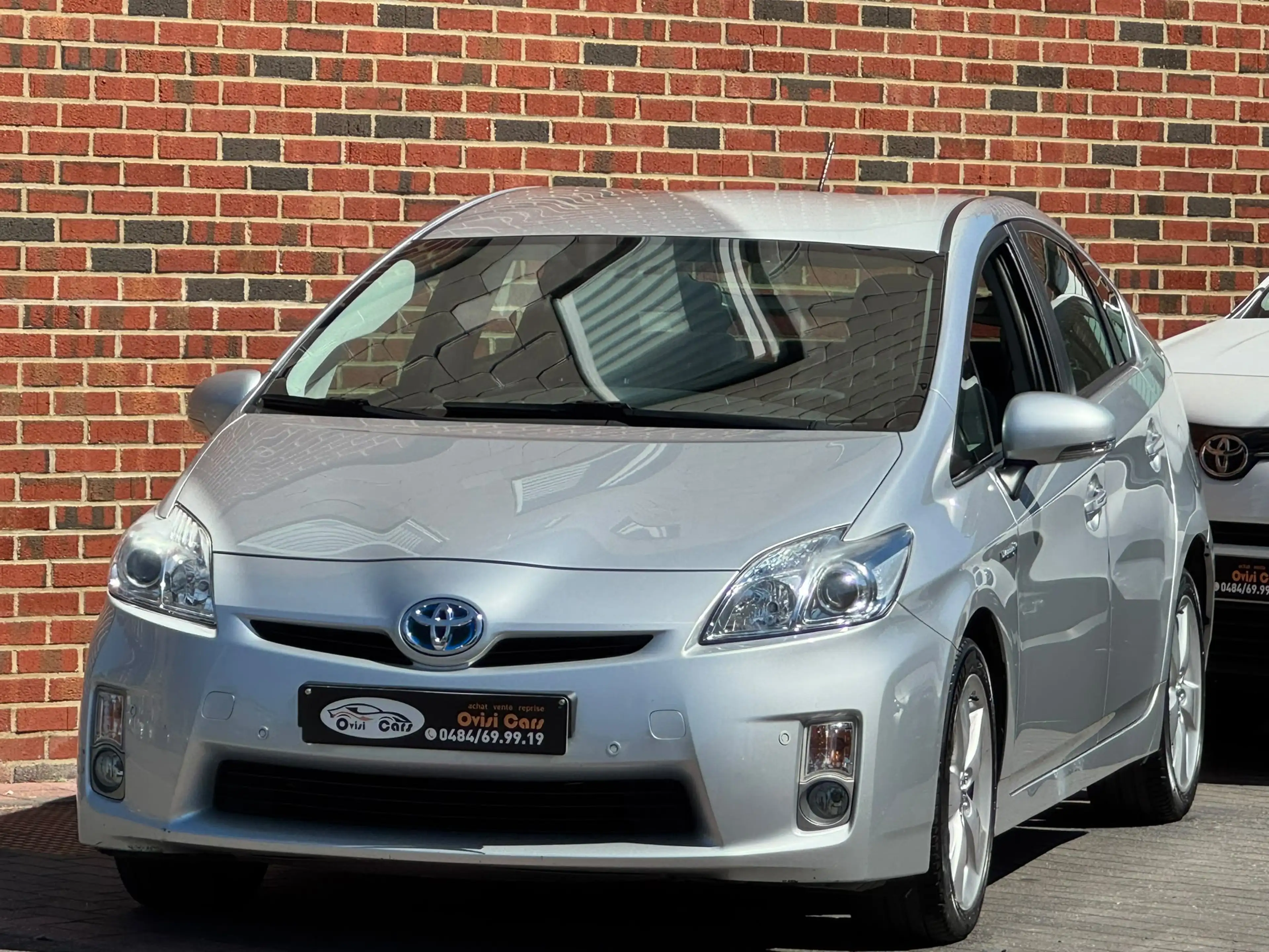 Toyota Prius / PARFAIT ÉTAT / CARNET ENTRETIEN / — photo 11