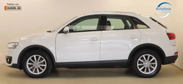 Audi Q3 view 4