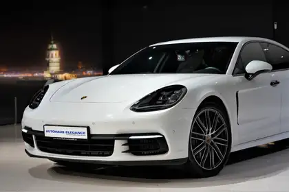 Annonce voiture d'occasion Porsche Panamera - CARADIZE