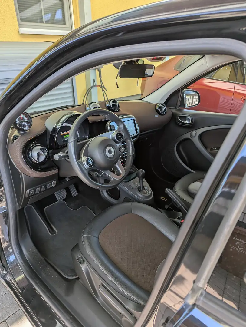 smart forFour smart forfour 17,6kWh passion passion Schwarz - 1