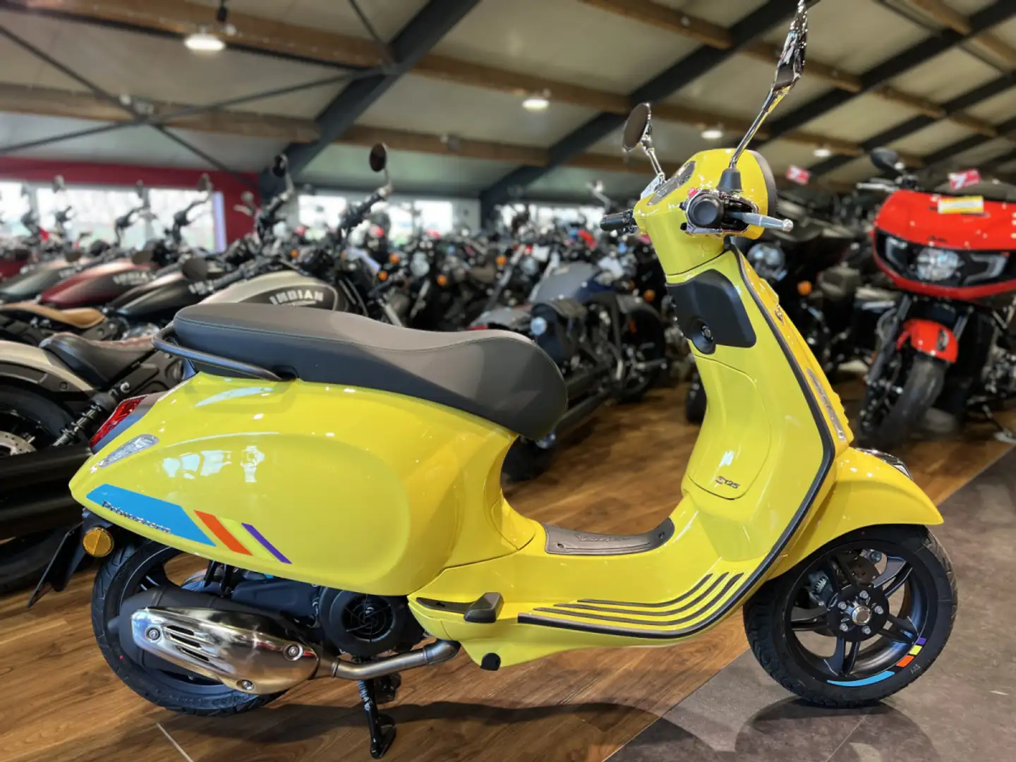 Vespa Primavera 125 S Jaune Jaune - 1