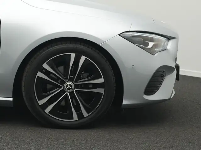 Mercedes-Benz CLA view 8
