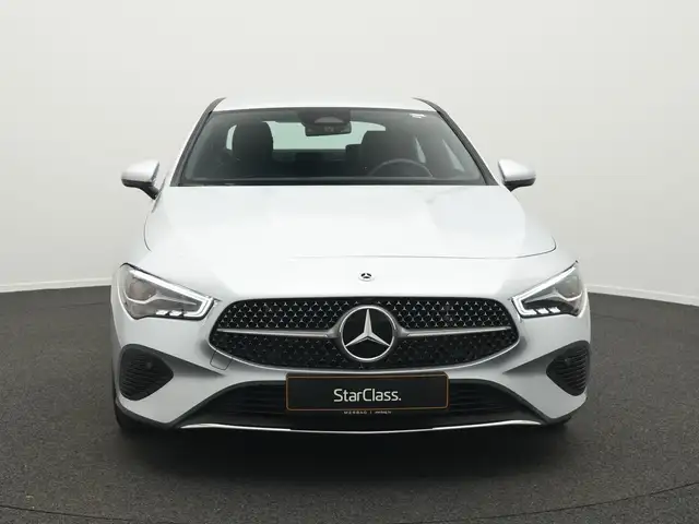 Mercedes-Benz CLA view 2
