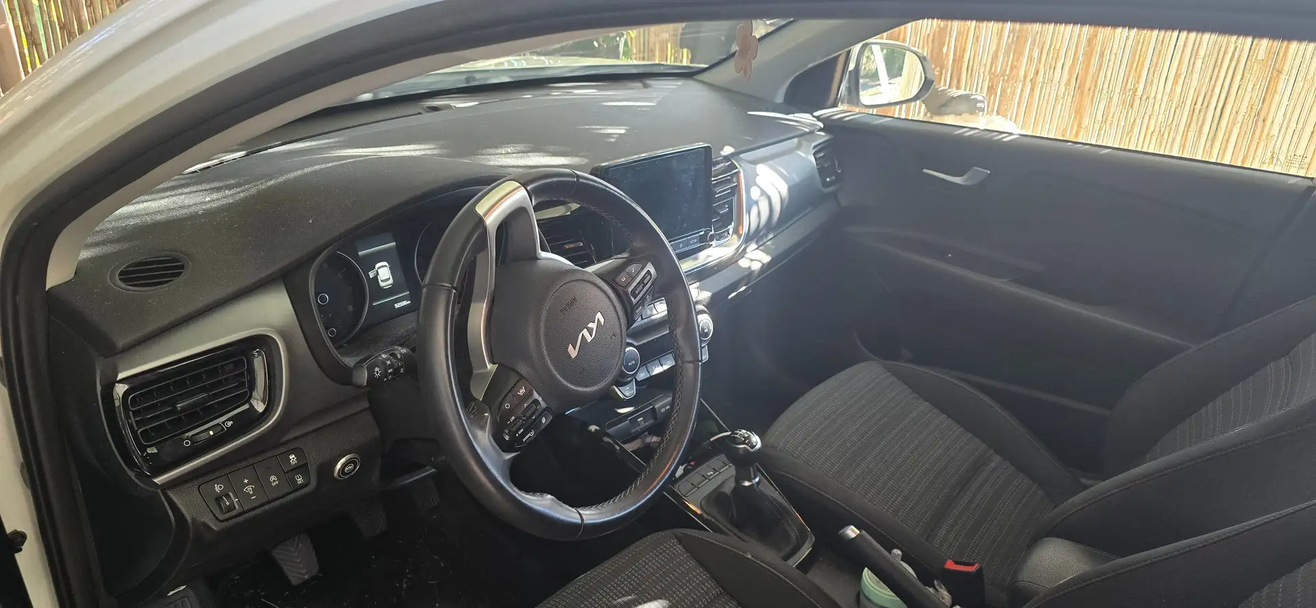 Kia Stonic Stonic 1.2 dpi Style s/Navi Pack gpl 82cv Bianco - 2