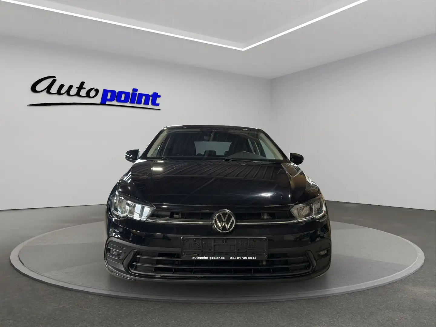 Volkswagen Polo VI Life 1.0 TSI IQ DRIVE ACC Schwarz - 2