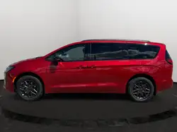 Chrysler Pacifica 2027