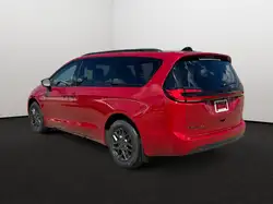 Chrysler Pacifica 2027