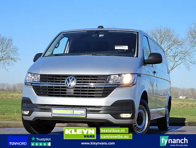 Volkswagen Transporter 2.0 TDI L2H1 Navi Trekhaak!