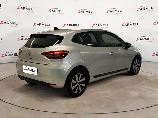 Renault Clio view 3