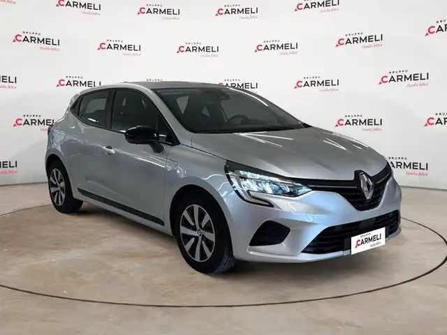 Renault Clio view 4