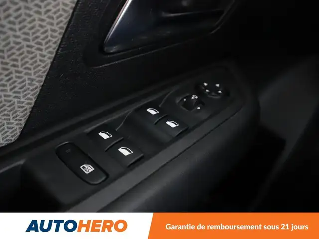 Citroen C4 view 28