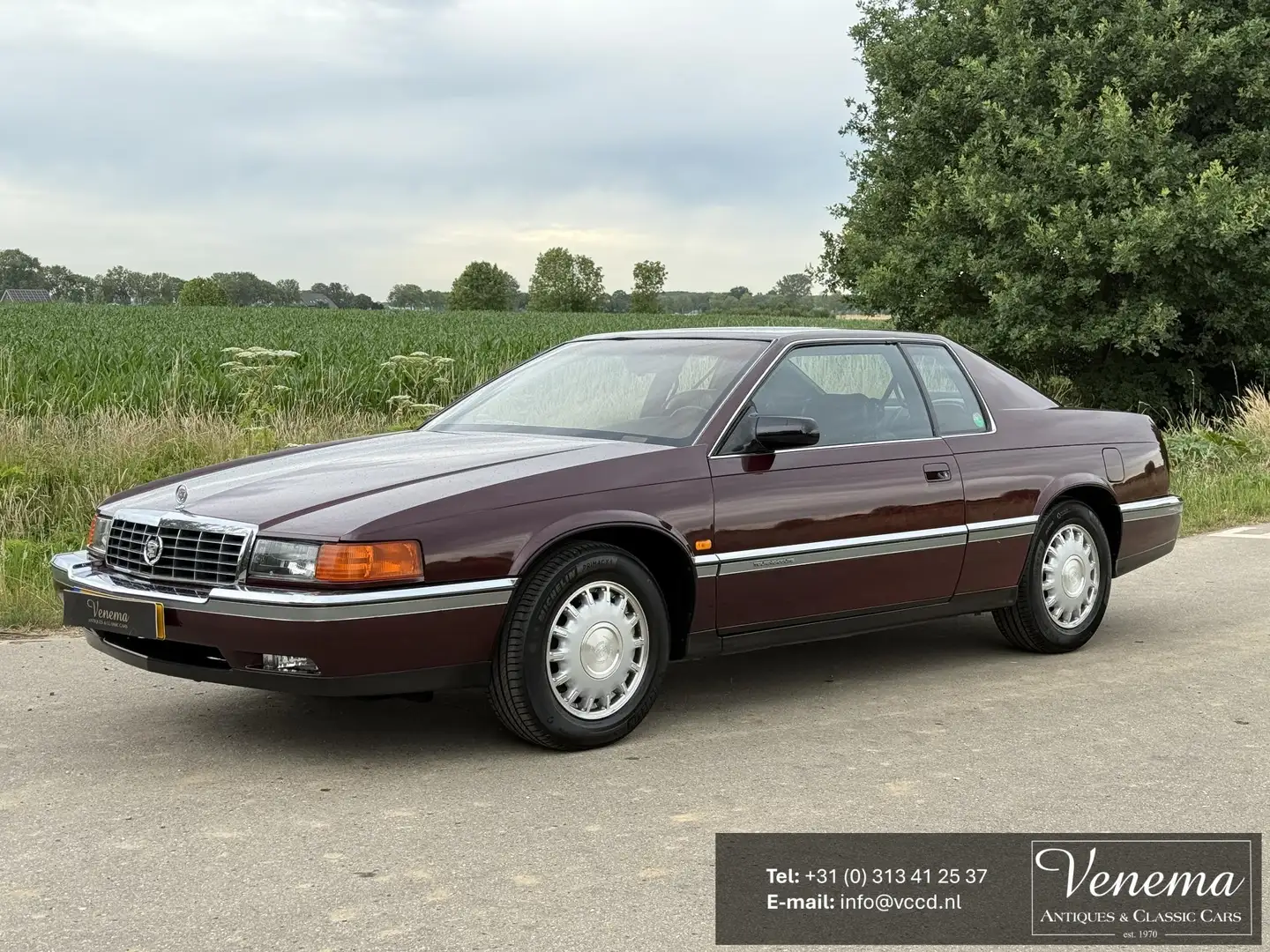 Cadillac Eldorado 4.9 Coupé Cadillac Eldorado Rouge - 1