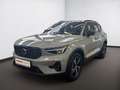 Volvo XC40 Plus Dark B3 Mild Hybrid Benzin Grau - thumbnail 1