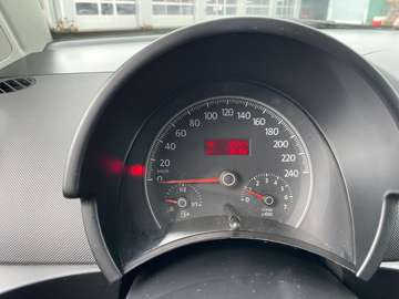 Bild 8 Volkswagen New Beetle 1.6