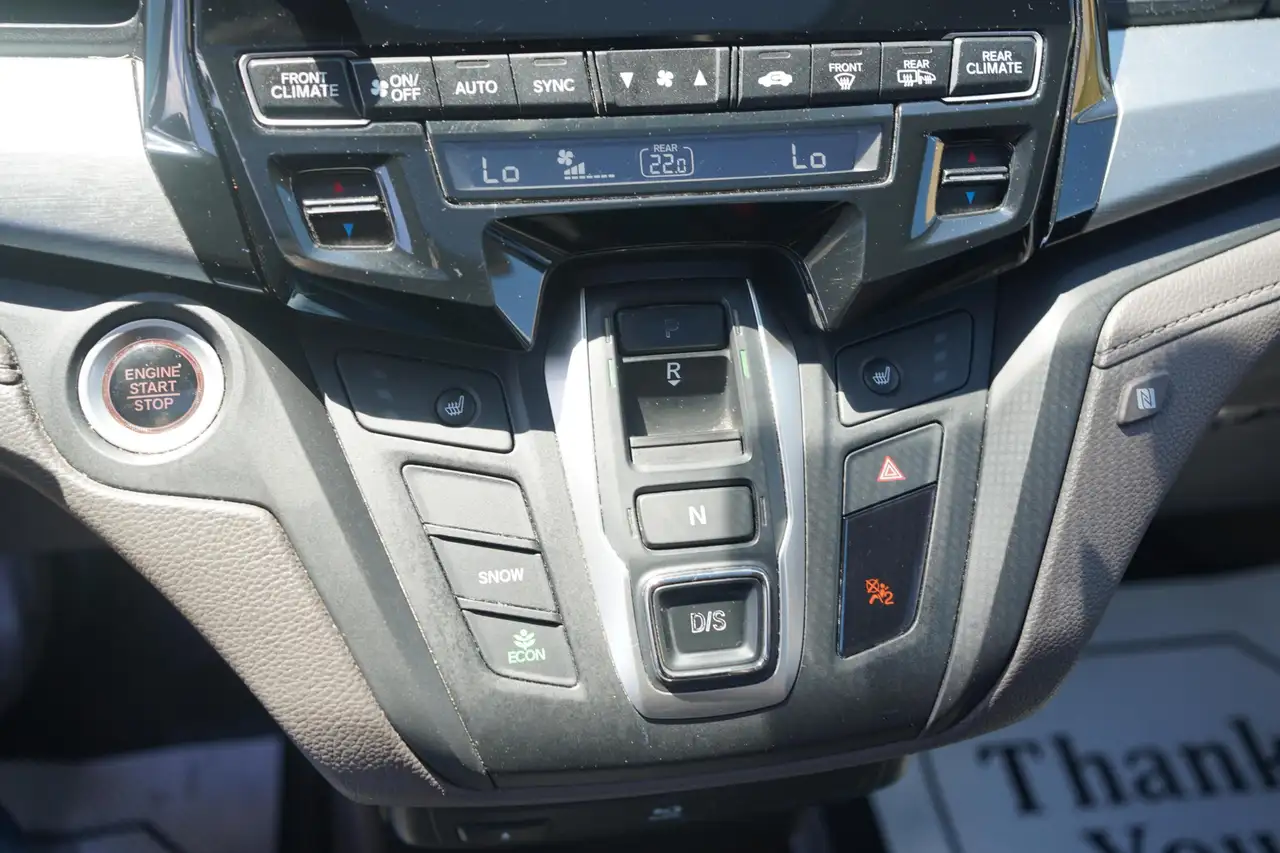 Honda Odyssey снимка Honda Odyssey