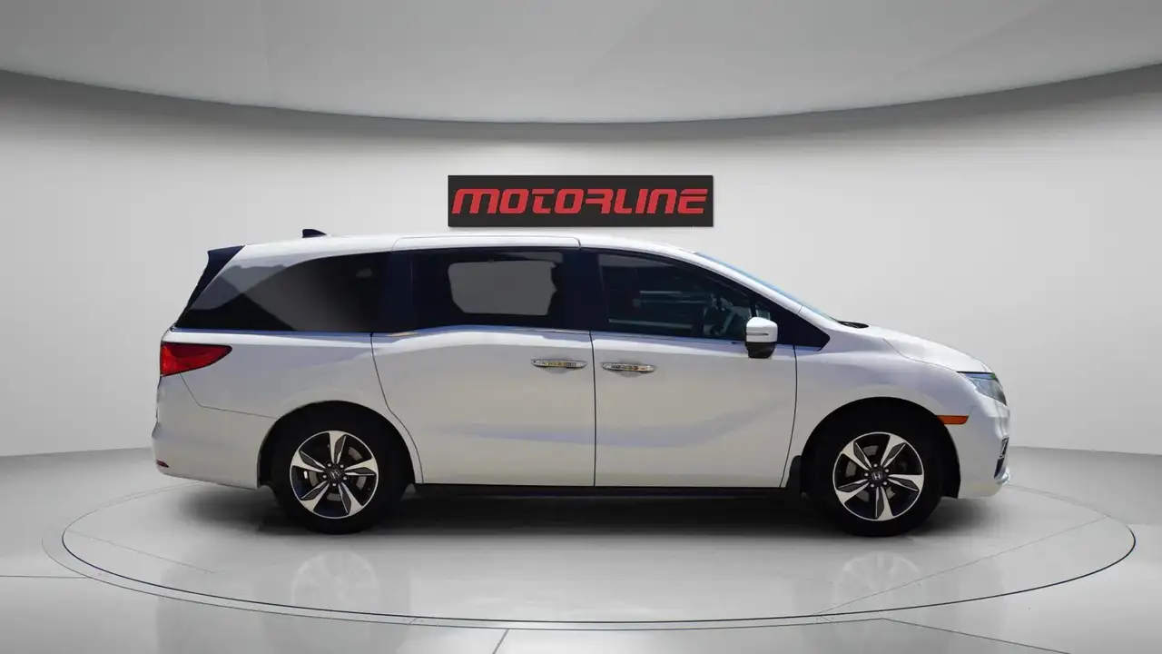 Honda Odyssey снимка Honda Odyssey